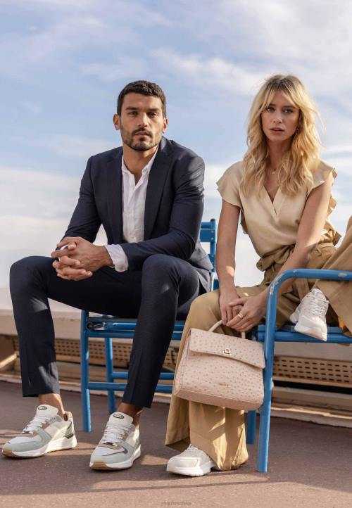 MEXX cizme - MEXX bluza s v-izrezom leptir rukavi svijetli pijesak bež B4DB57 žene